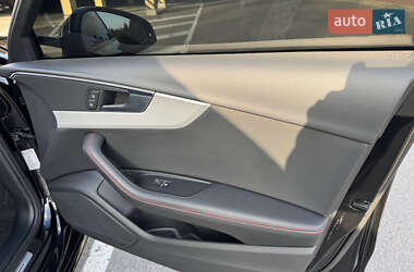 Седан Audi A4 2020 в Киеве