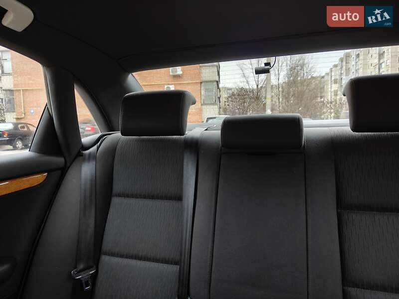 Седан Audi A4 2006 в Сумах