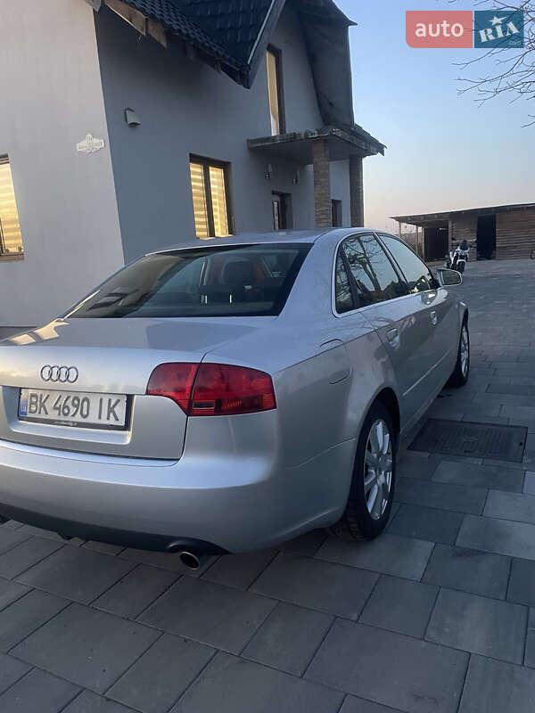 Седан Audi A4 2006 в Луцке