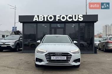 Седан Audi A4 2021 в 