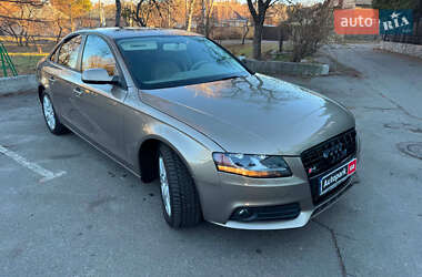 Седан Audi A4 2011 в Києві