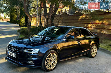 Седан Audi A4 2013 в Киеве