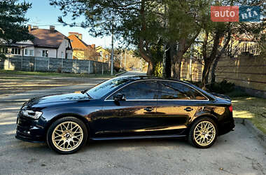 Седан Audi A4 2013 в Киеве