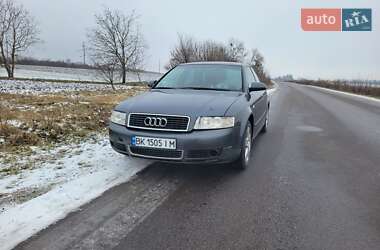 Седан Audi A4 2001 в Здолбуніві