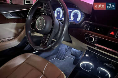 Седан Audi A4 2020 в 
