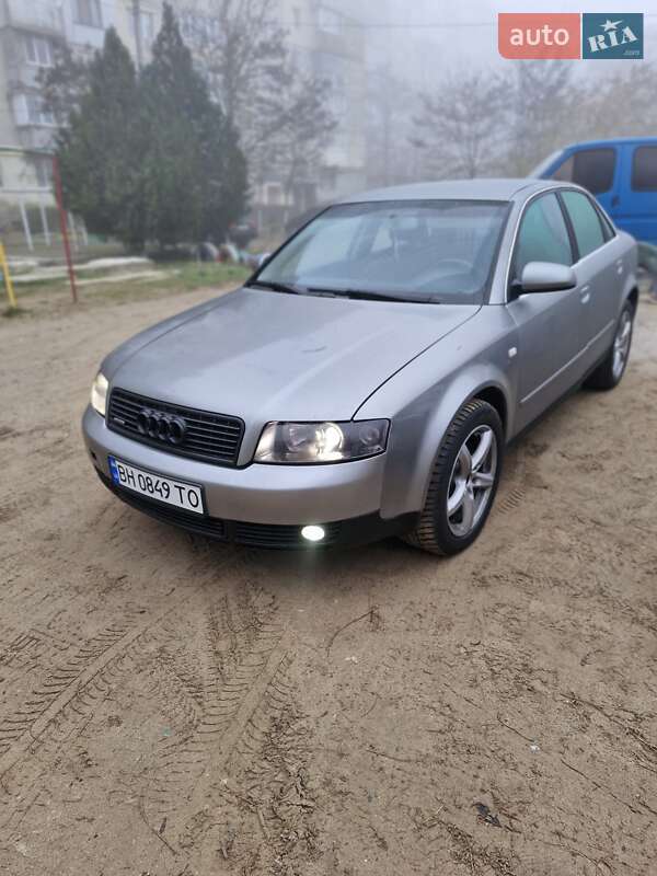 Седан Audi A4 2002 в 