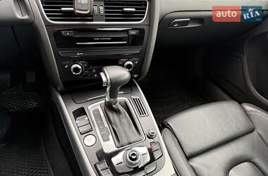Седан Audi A4 2012 в 