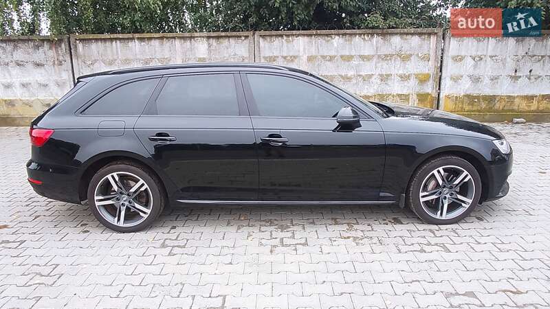 Універсал Audi A4 2017 в Луцьку