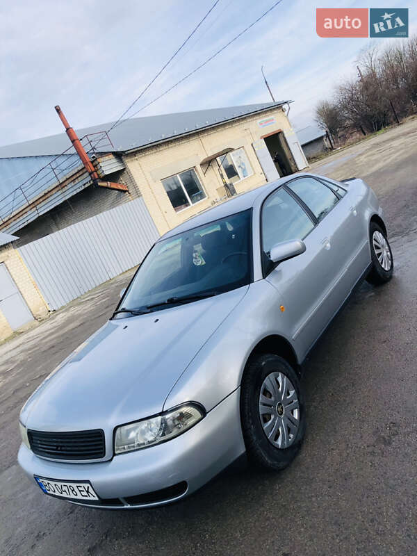 Седан Audi A4 1998 в Тернополе