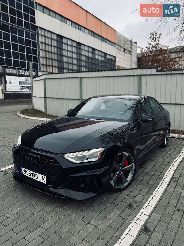Audi A4 2022