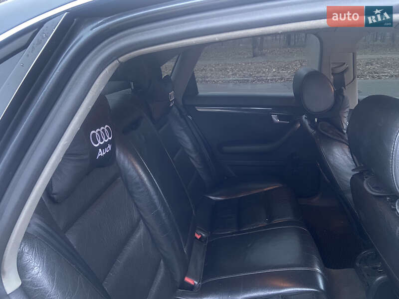 Седан Audi A4 2001 в Желтых Водах