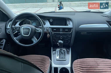 Седан Audi A4 2011 в Ізмаїлі