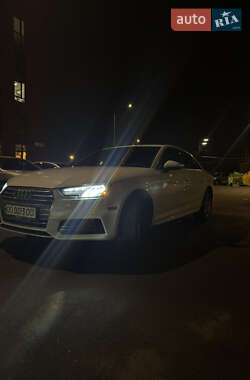 Седан Audi A4 2018 в 