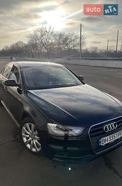 Седан Audi A4 2014 в 