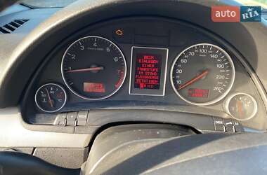 Седан Audi A4 2000 в Черновцах