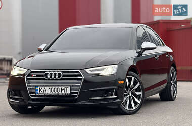 Audi A4 2015