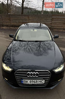 Седан Audi A4 2012 в Києві