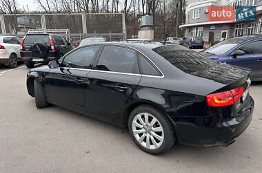 Седан Audi A4 2013 в 