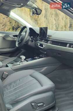 Седан Audi A4 2020 в 
