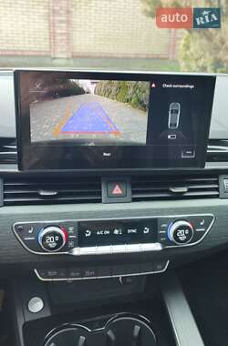 Седан Audi A4 2020 в 