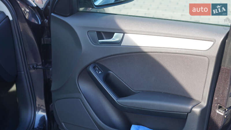 Седан Audi A4 2008 в Глыбокой