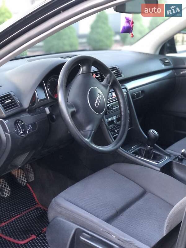 Универсал Audi A4 2001 в Владимирце