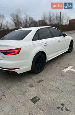 Седан Audi A4 2016 в 