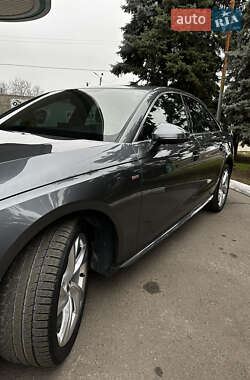 Седан Audi A4 2020 в 
