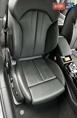 Седан Audi A4 2020 в 