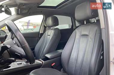 Седан Audi A4 2019 в Львове