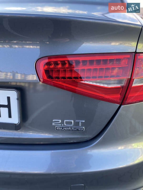Седан Audi A4 2015 в Ивано-Франковске