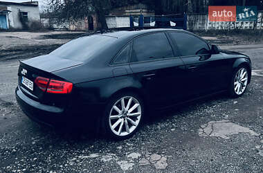 Седан Audi A4 2008 в Мені