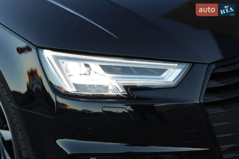 Седан Audi A4 2016 в Мукачево