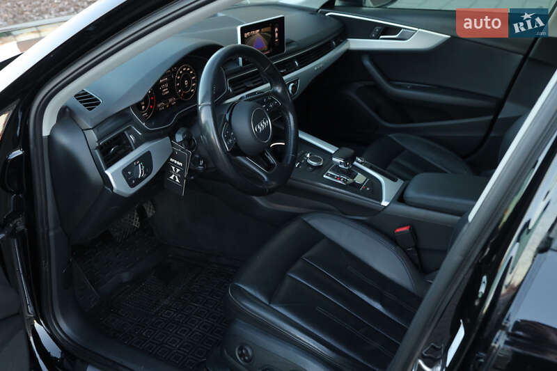 Седан Audi A4 2016 в Мукачево