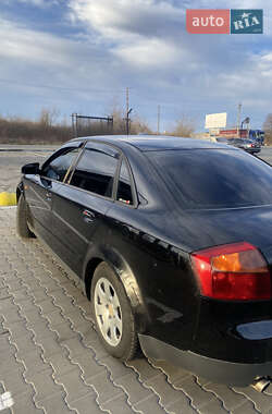 Седан Audi A4 2002 в 