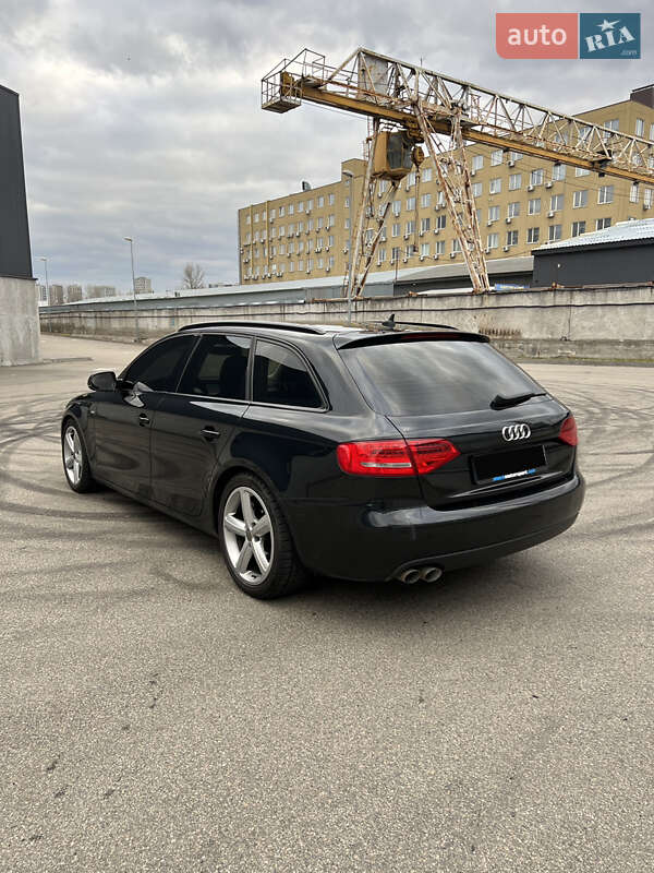 Универсал Audi A4 2010 в Киеве