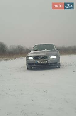 Седан Audi A4 1997 в 