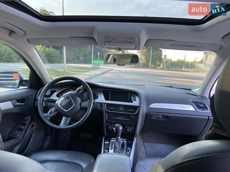 Седан Audi A4 2010 в Ивано-Франковске