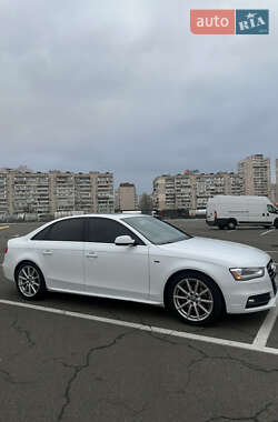 Седан Audi A4 2013 в Києві