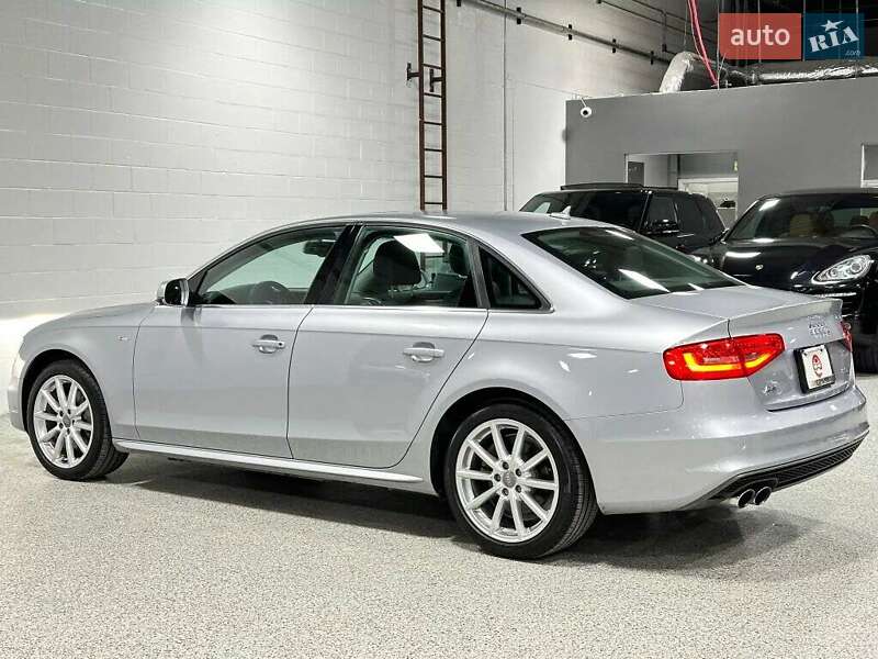 Седан Audi A4 2015 в Львове