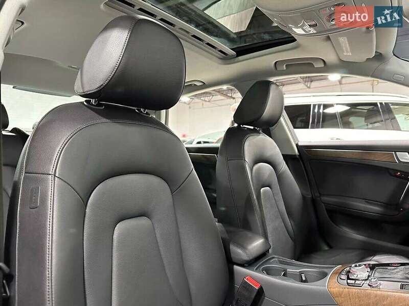 Седан Audi A4 2015 в Львове