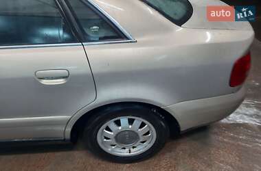 Седан Audi A4 2000 в Києві