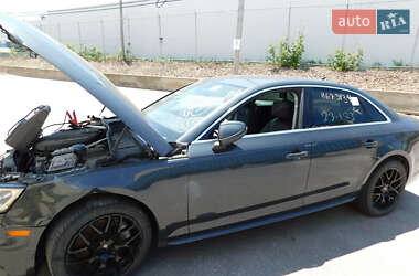 Седан Audi A4 2017 в 