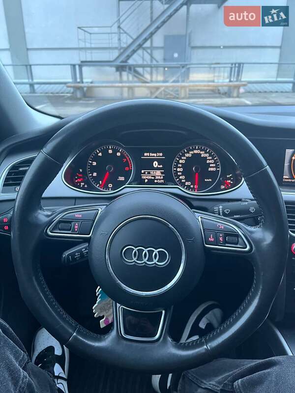 Седан Audi A4 2013 в Киеве