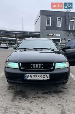 Седан Audi A4 1995 в Броварах