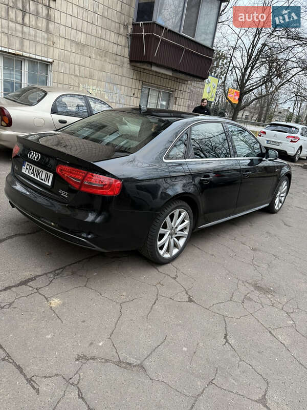 Седан Audi A4 2014 в Киеве