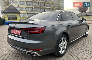 Седан Audi A4 2018 в 