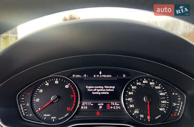 Седан Audi A4 2018 в 