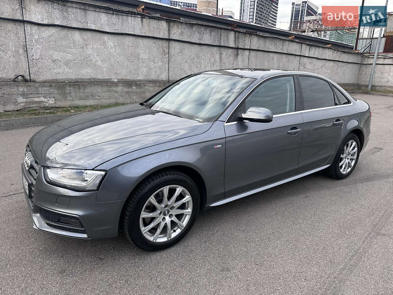 Седан Audi A4 2014 в Киеве