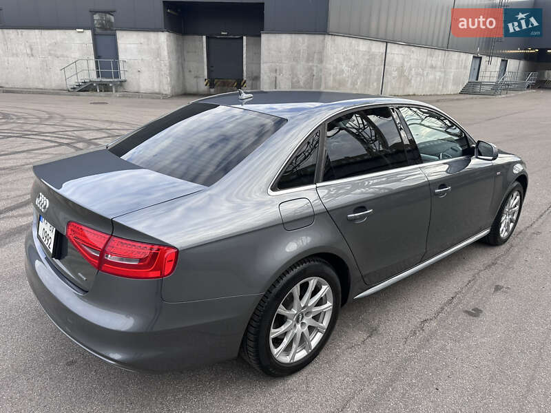 Седан Audi A4 2014 в Киеве